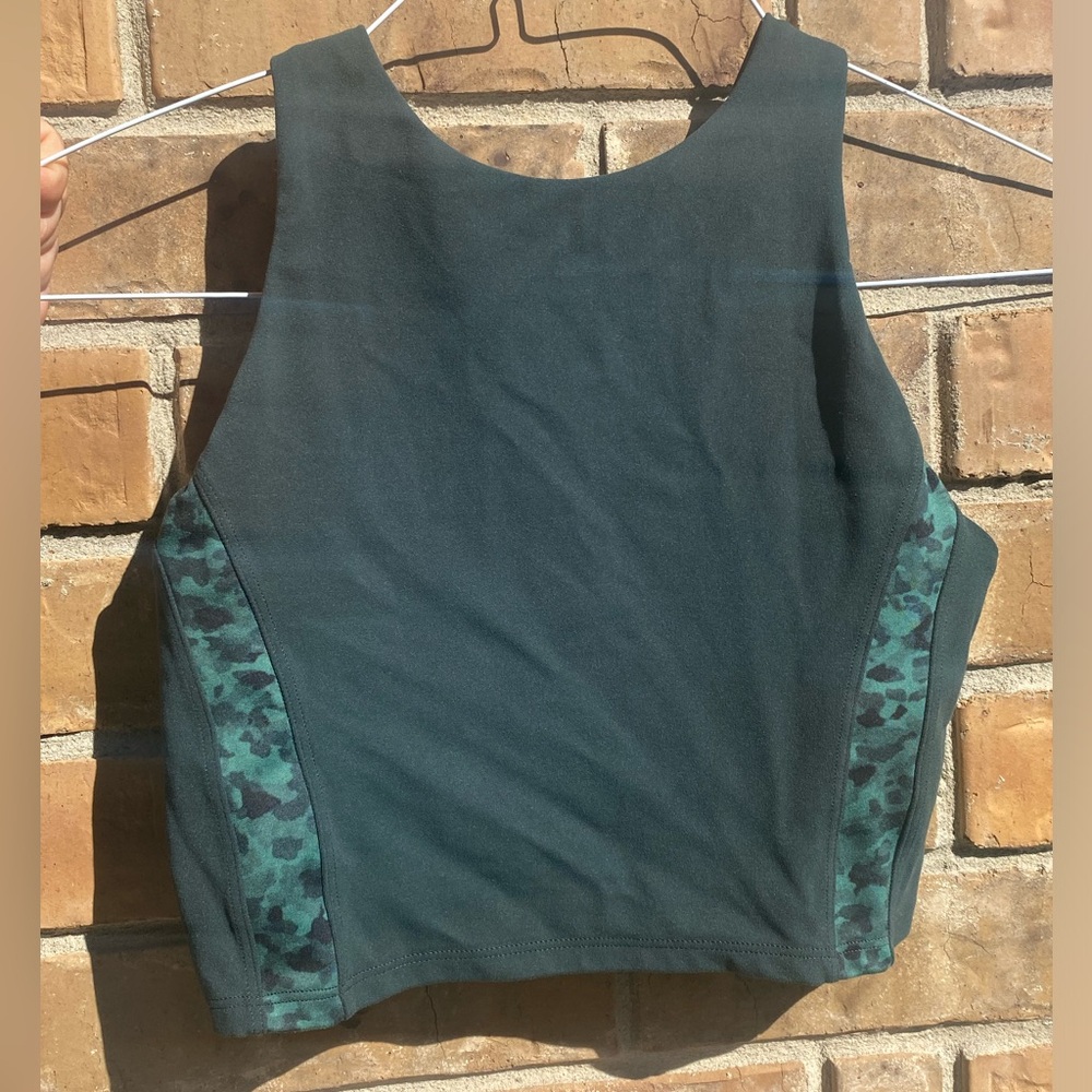 Athleta XL Conscious Crop Camo Green ~ Small - Picture 6 of 9